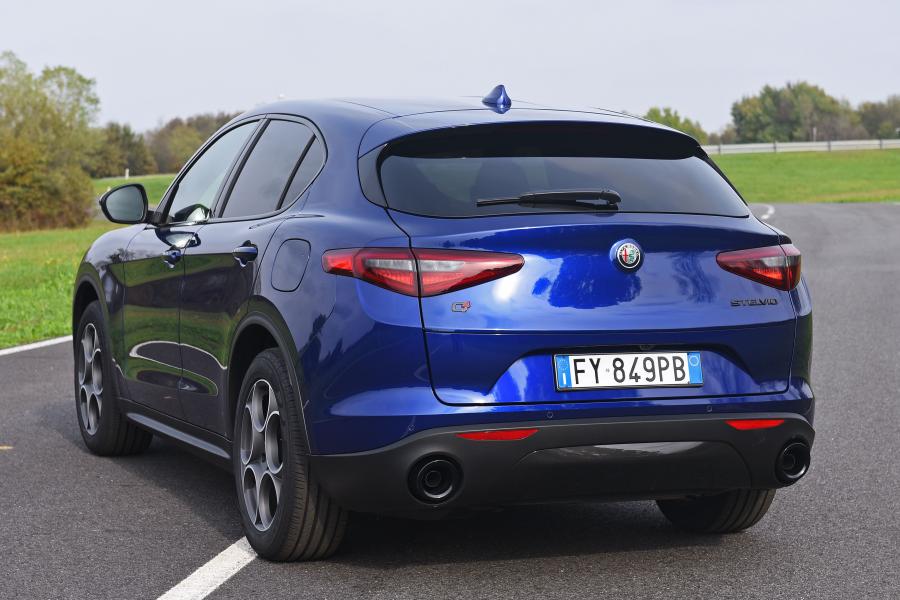  Alfa Romeo Stelvio Sprint (949) 2019 года  (фото 11 из 45)